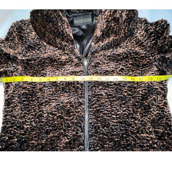 Kristen Blake Faux Fur Jacket - Size Woman's M - Fabulous, Warm, Stylish - Picture 7 of 10